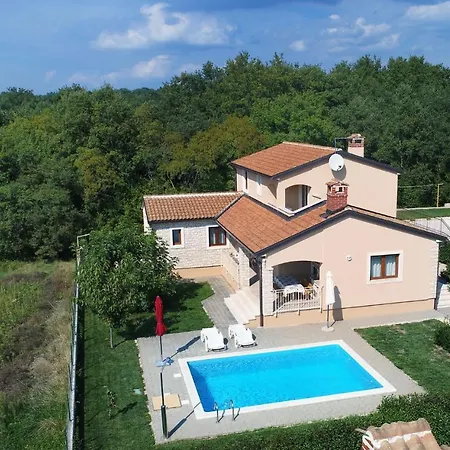Kmacici 598 Willa Sveti Lovreč Pazenatički