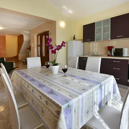 Villa Kmacici 598