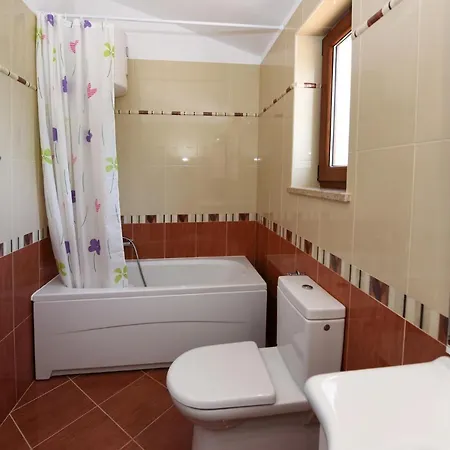 Villa Kmacici 598 Sveti Lovrec Pazenaticki