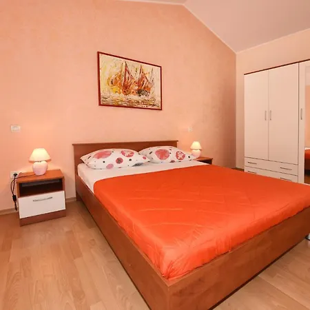 Kmacici 598 Willa Sveti Lovreč Pazenatički